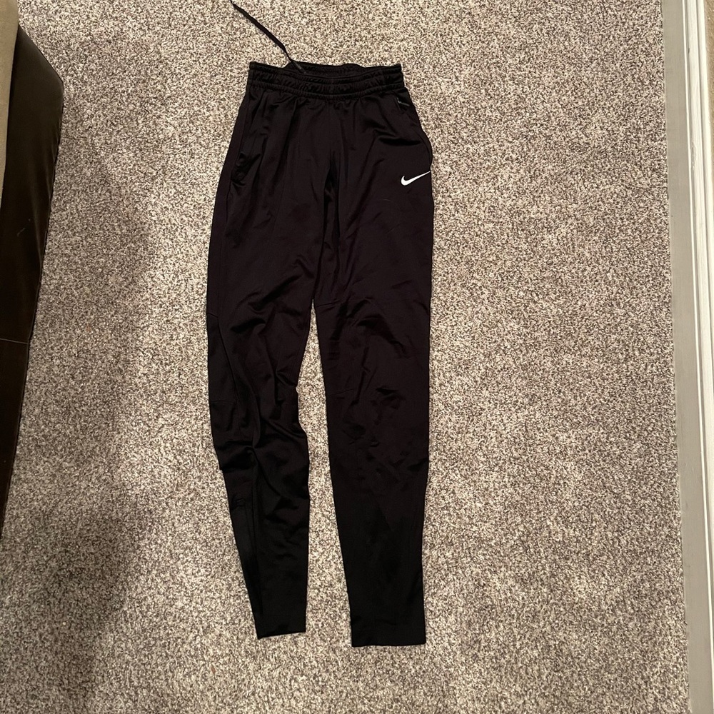 nike dri-fit joggers!!